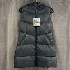 Pajar Canada Anais vest with hood